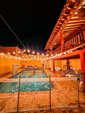 APARTAMENTO CÉNTRICO con PISCINA a UNA CUADRA
